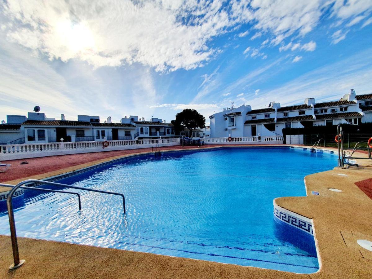 Cozy Apartment On The Beach Sitio de Calahonda المظهر الخارجي الصورة