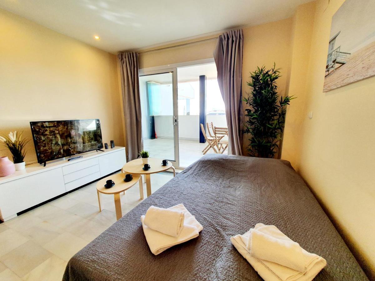 Cozy Apartment On The Beach Sitio de Calahonda المظهر الخارجي الصورة