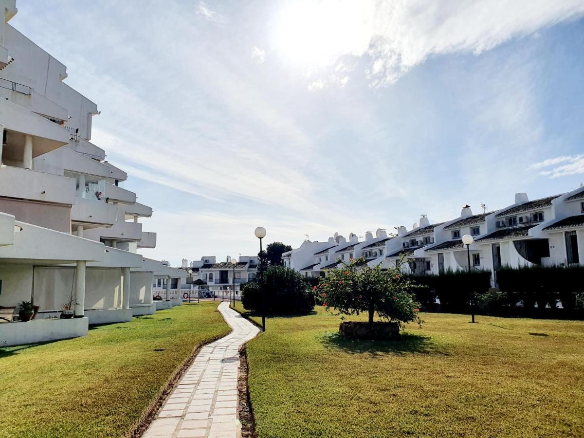 Cozy Apartment On The Beach Sitio de Calahonda المظهر الخارجي الصورة