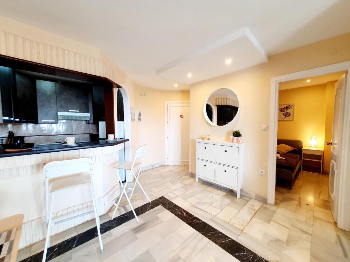 Cozy Apartment On The Beach Sitio de Calahonda المظهر الخارجي الصورة