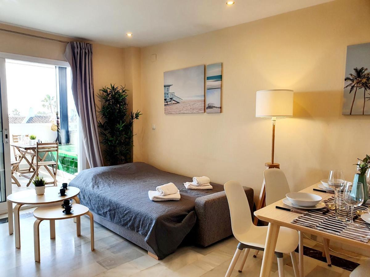 Cozy Apartment On The Beach Sitio de Calahonda المظهر الخارجي الصورة