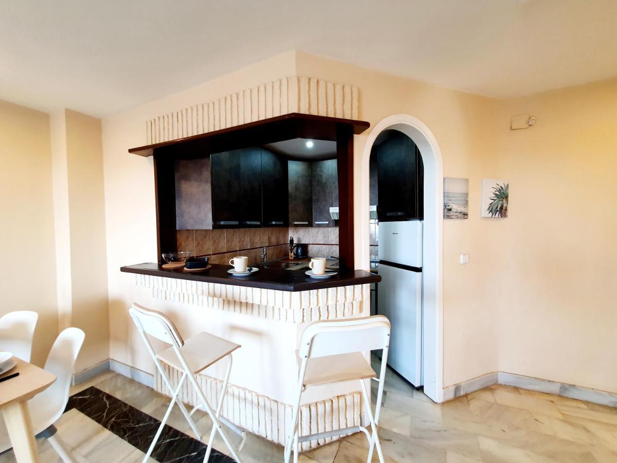 Cozy Apartment On The Beach Sitio de Calahonda المظهر الخارجي الصورة